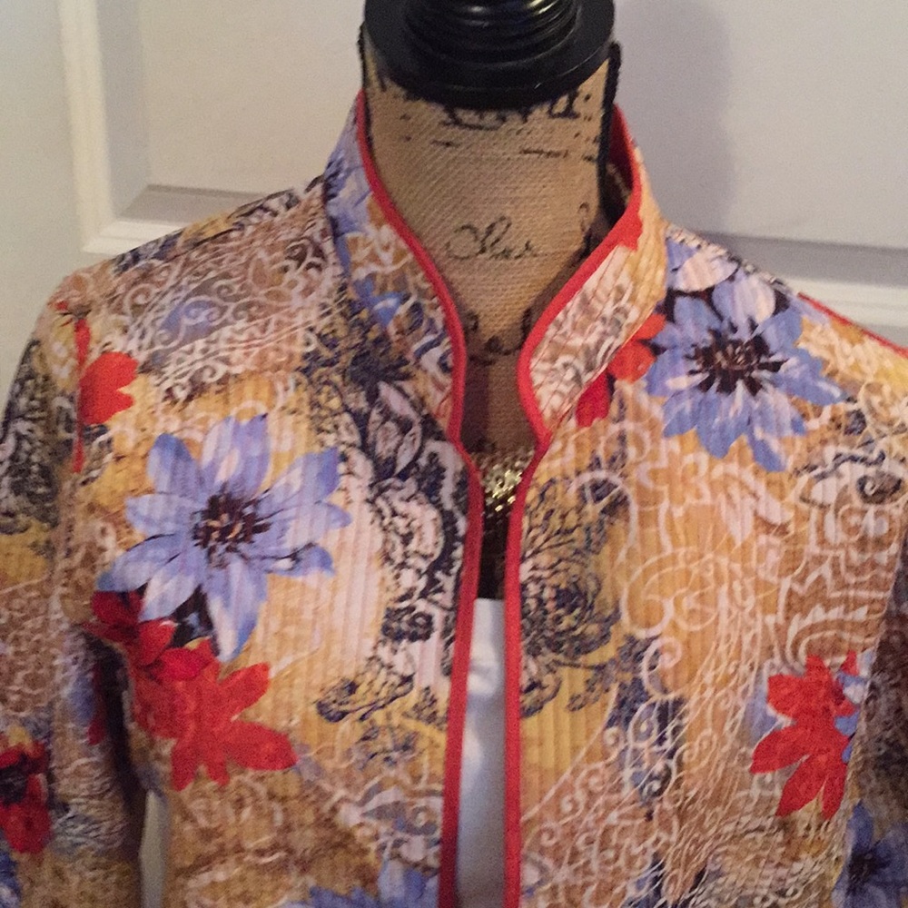 Jacket - Picture 3 of 6